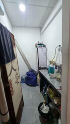 Tampines Street 81 (D18), Shop House #562453851